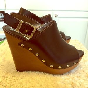 Circus by Sam Edelman’s Clara wedge sandal!